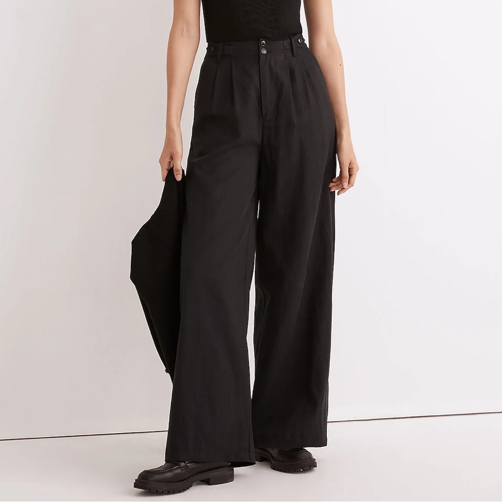 The Harlow Wide-Leg Pant, never worn, size 8